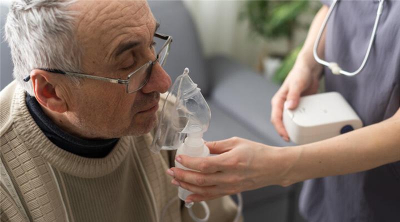 hospitalclinic's tweet photo. La EPOC puede avanzar de forma progresiva y pasar desapercibida durante años. 🫁

➕ Te explicamos cuáles son los primeros síntomas, quién tiene más riesgo y cómo frenar su evolución en #PortalCLÍNIC 👉https://t.co/7NJQxuRRcx

#FundacionBBVA #MPOC #EPOC https://t.co/T68IWwuilu