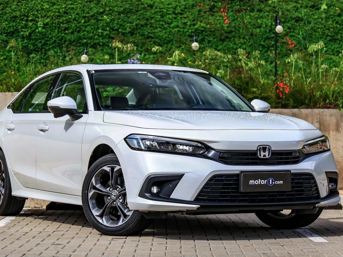 O Estagiário tweet media