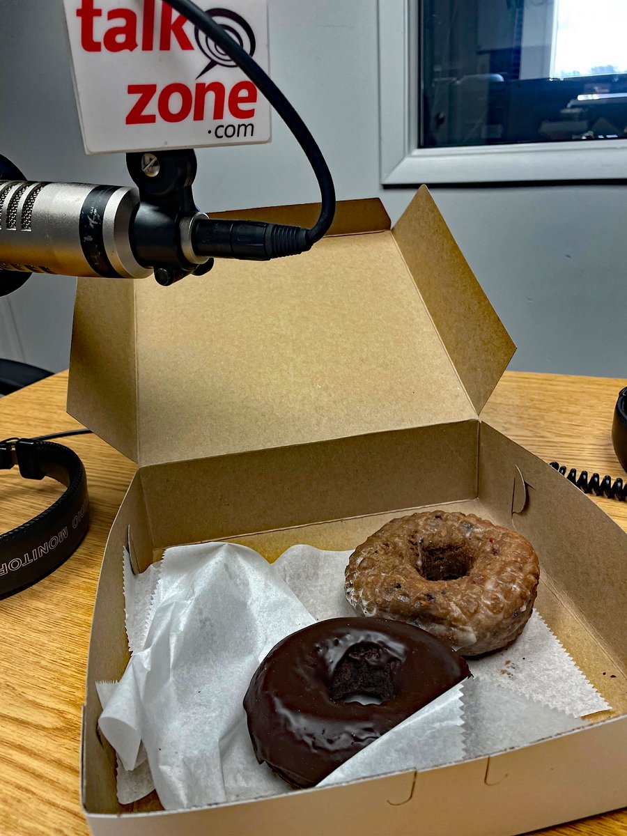 Car_Guy_Tom's tweet image. This week's donuts! Jill phoned it in, so just two today. Producer Randy went chocolate, Tom, blueberry. #Donuts #Blueberry #Chocolate #CarStuffPodcast
