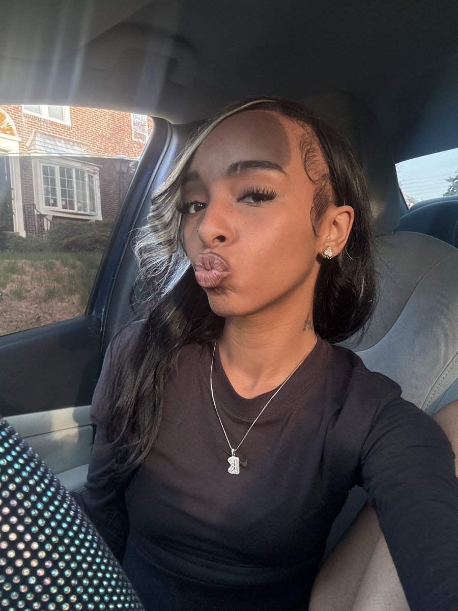 imkerbear's tweet image. selfies😉📸 

#nofilter #donttrythisathome #prettyinrl