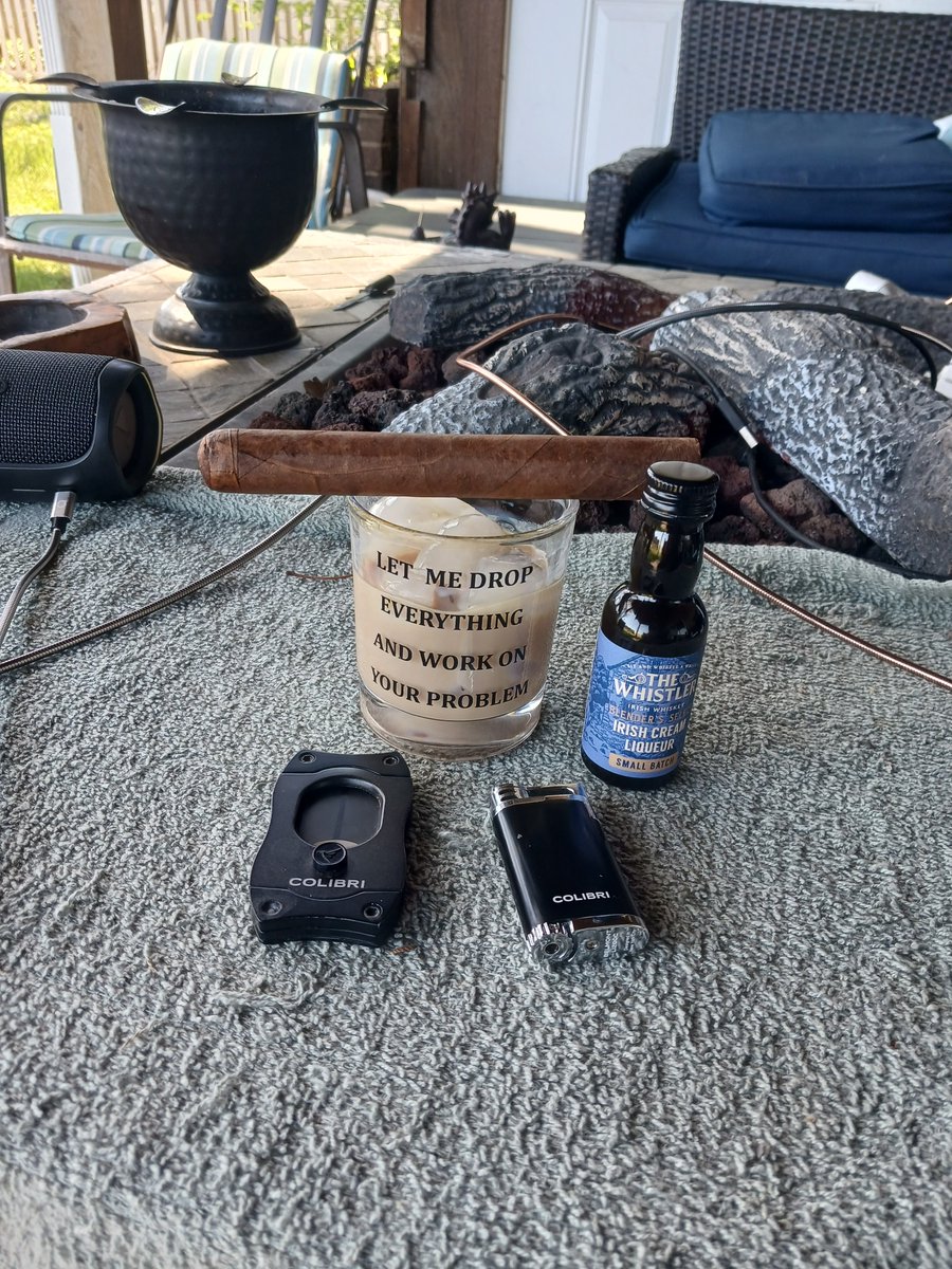 Jay Cigars tweet media