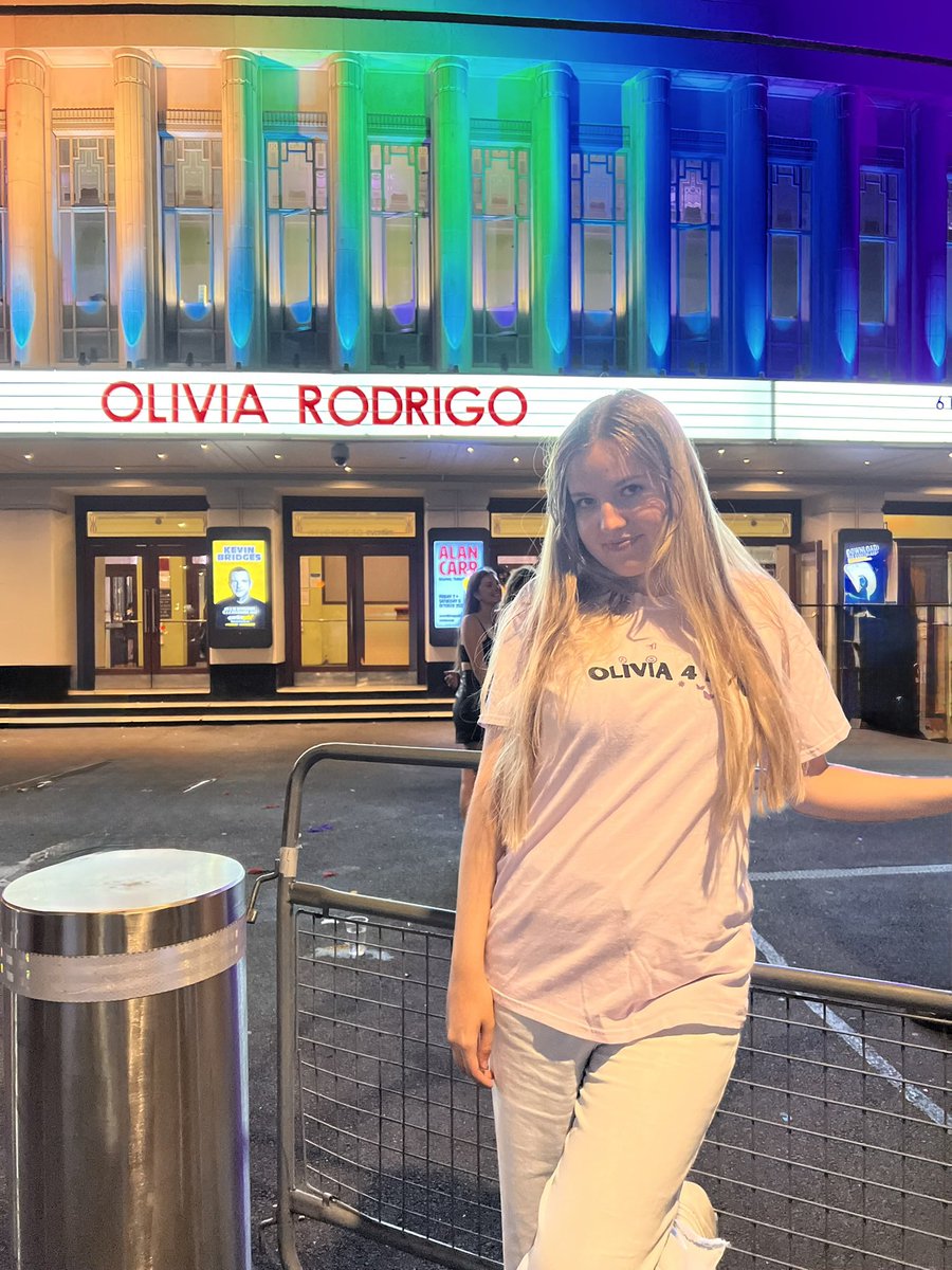 estelle 𑣿 tweet media