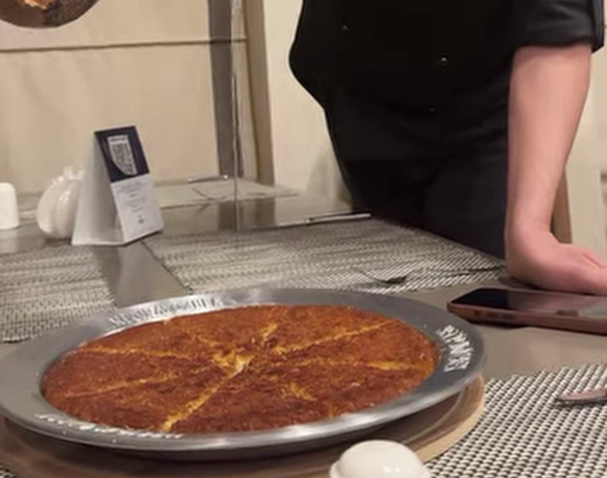 Nina 🦢 tweet media