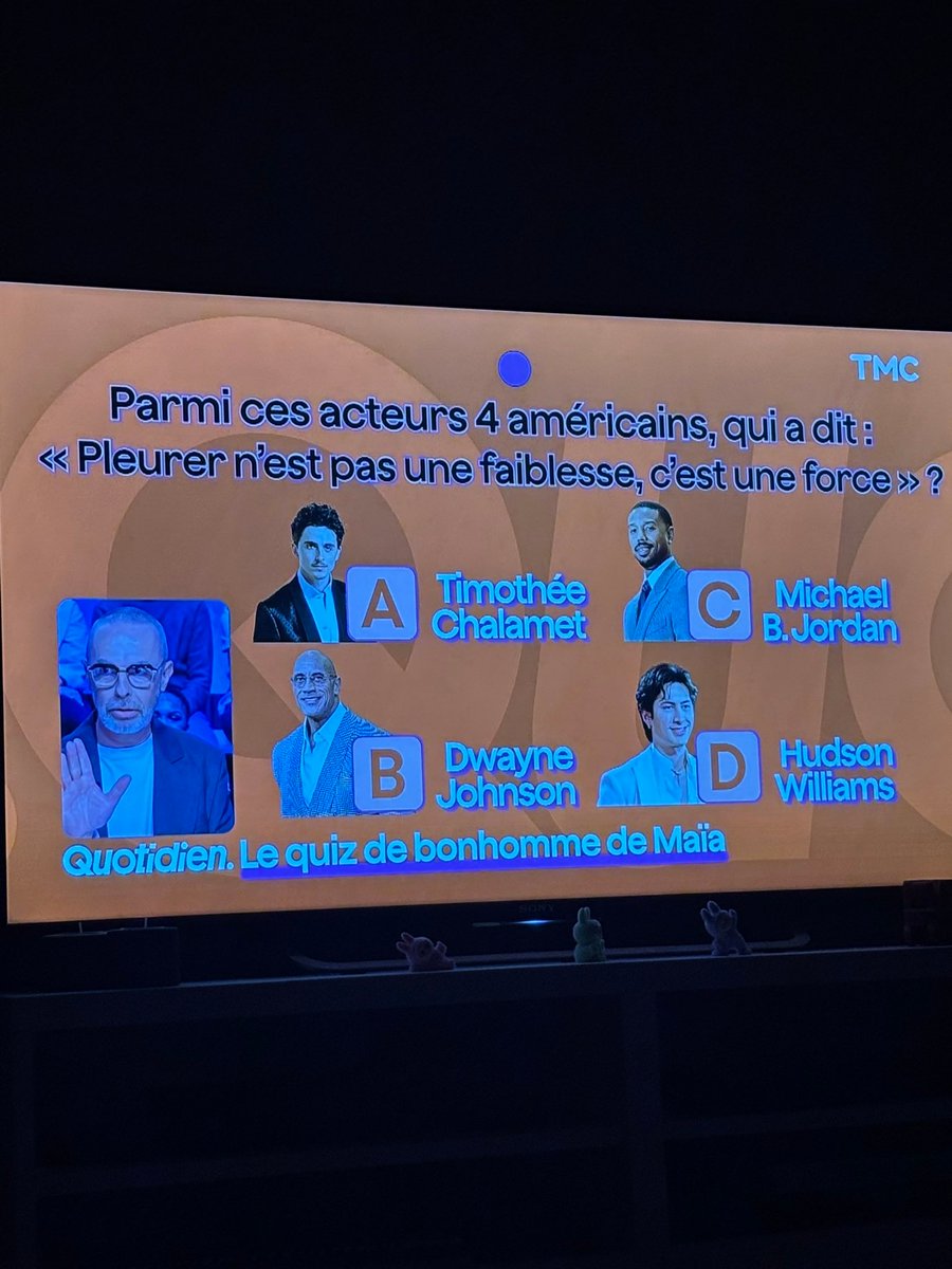 hudsonwfrance's tweet photo. Juste à l'instant dans l'émission Quotidien sur TF1 (merci @ConnorStorrieFR), on passera juste outre le fait que Hudson Williams n'est PAS américain mais canadien, n'est-ce pas @Qofficiel 🙂↔️ https://t.co/3XEixVjwks
