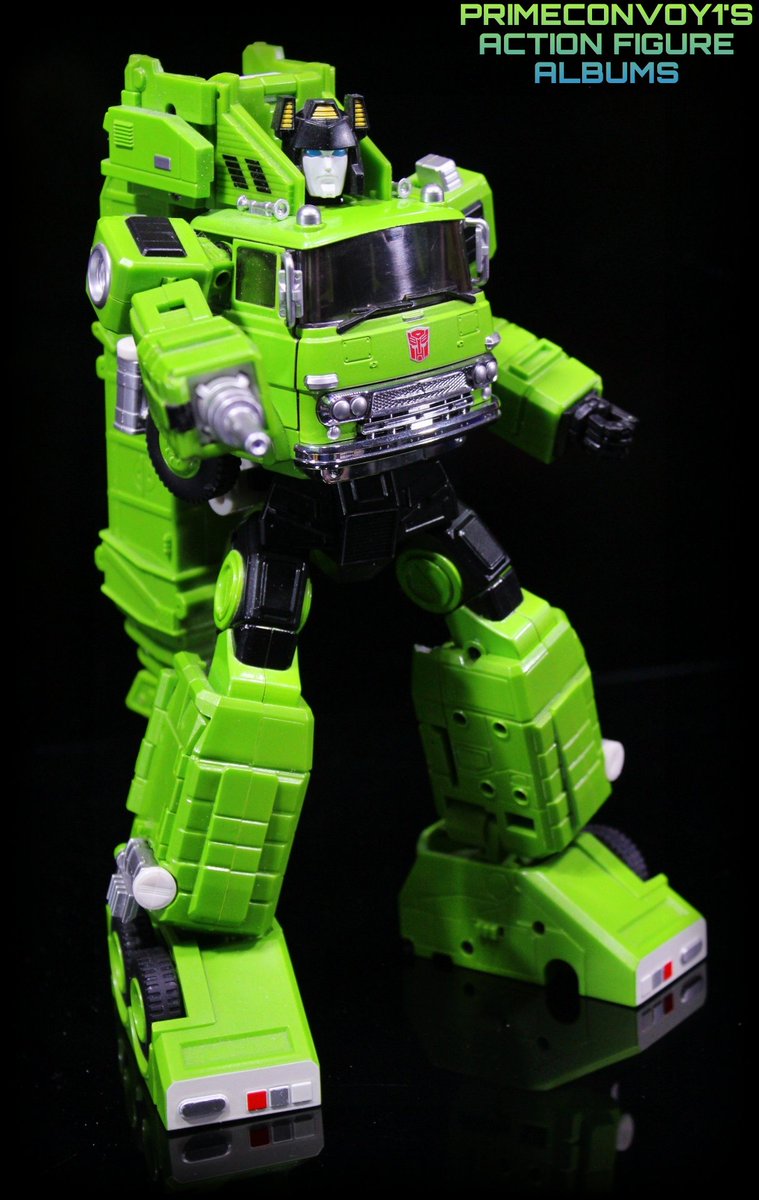 primeconvoy1's tweet image. Hauler 

Function: Transport/Resource Explorer

X-Transbots MX-35 Caravaggio 

#transformers #xtransbots #toyphotography #actionfigures #transformerstoys #transformersg1 #actionfigurephotography