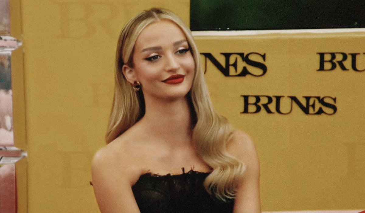 Sa e bukur je o <a href="/Selin_Bollati/">Selin Bollati</a> 🦢👑🧄

#bbvipal5