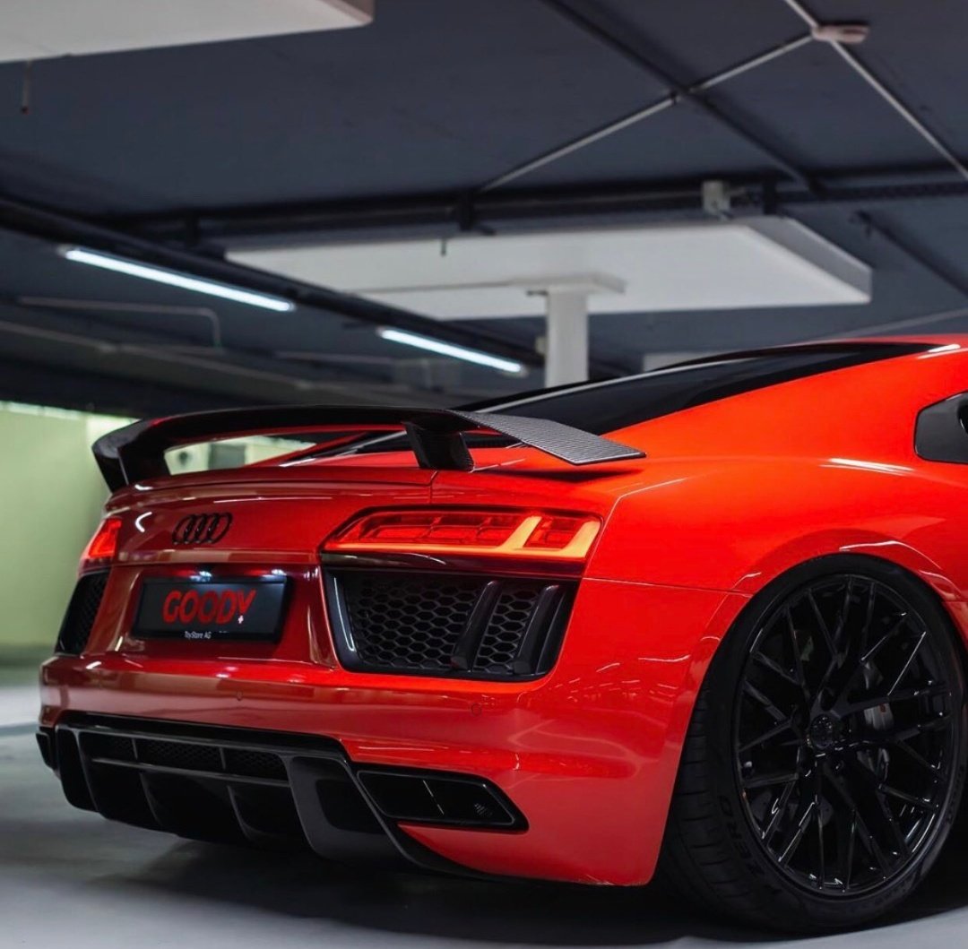 WorldWideCarsTM's tweet image. Audi R8 V10 Plus