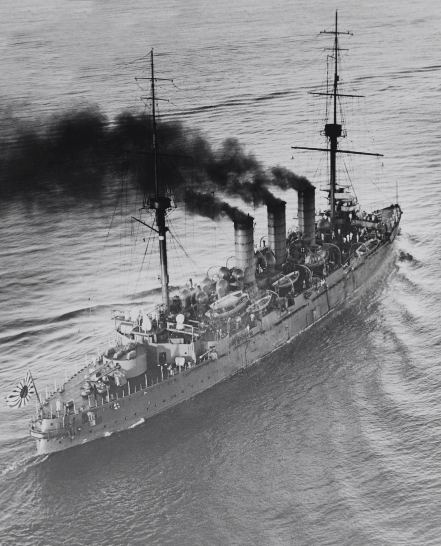 DramaWarship's tweet photo. Date: February 25, 1925. Location: Pacific south of the Island of Oahu, HI, USA. Event: IJN coastal defence ship (former armored cruiser) Yakumo 八雲 is approaching Honolulu during her 5 month-long training cruise to North America for naval cadets. Current status: Scrapped in 1946-47, lifespan of 50 years.