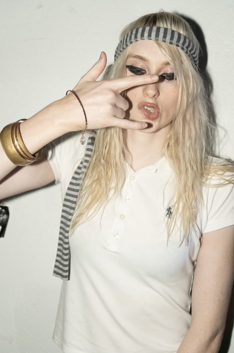 hop tuah tweet media