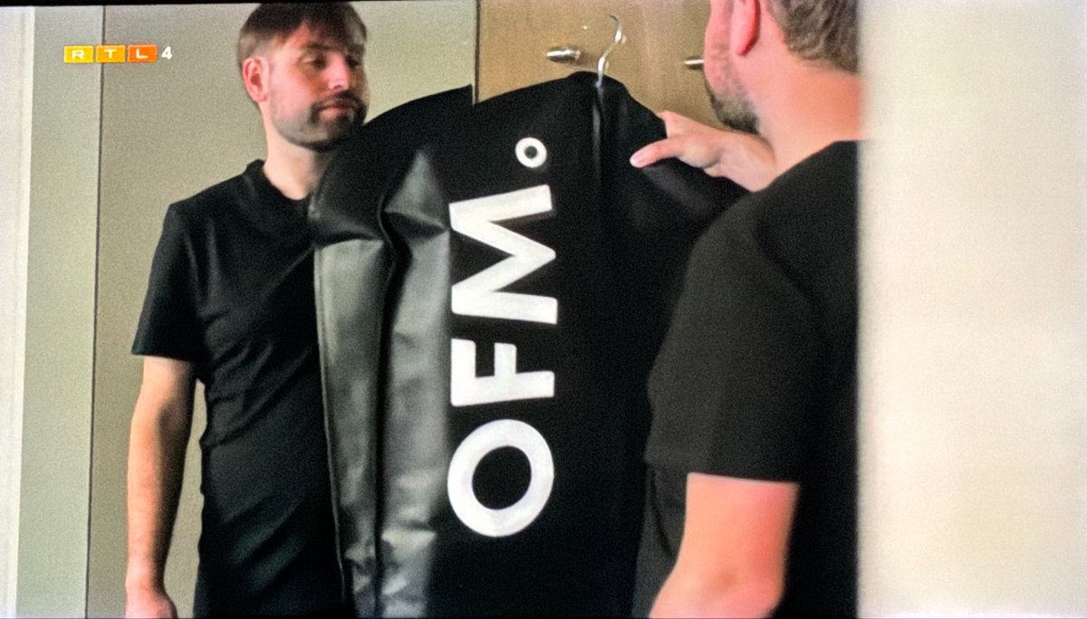 Starbuck tweet media