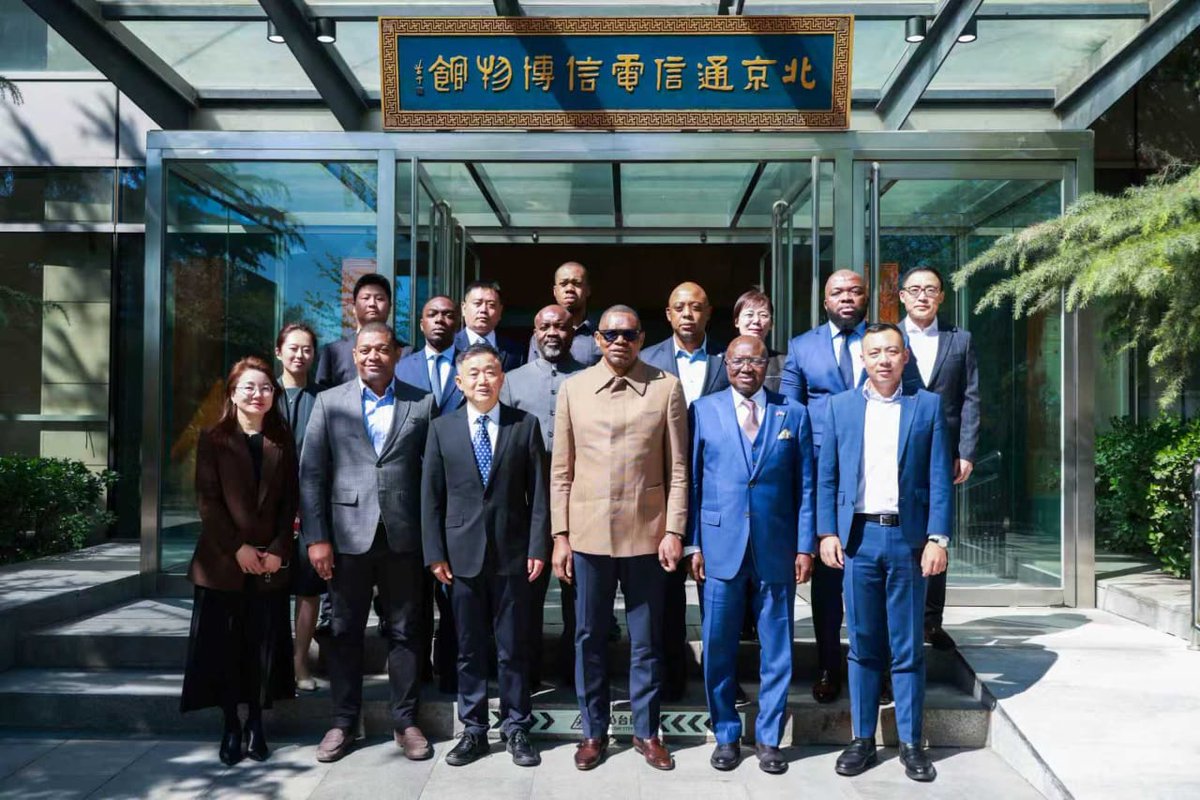 fanclublouisdor's tweet photo. #RDC-#CHINE: Signature en Chine, ce mardi 07 avril 2026, du Mémorandum d'entente (MoU) entre le Ministère des Postes et Télécommunications et la société des télécommunications chinoise #Unicom #Airnet, filiale de l'opérateur public chinois China UNICOM. C'est pour la construction d'un #satellite souverain des télécommunications pour la #RDC
