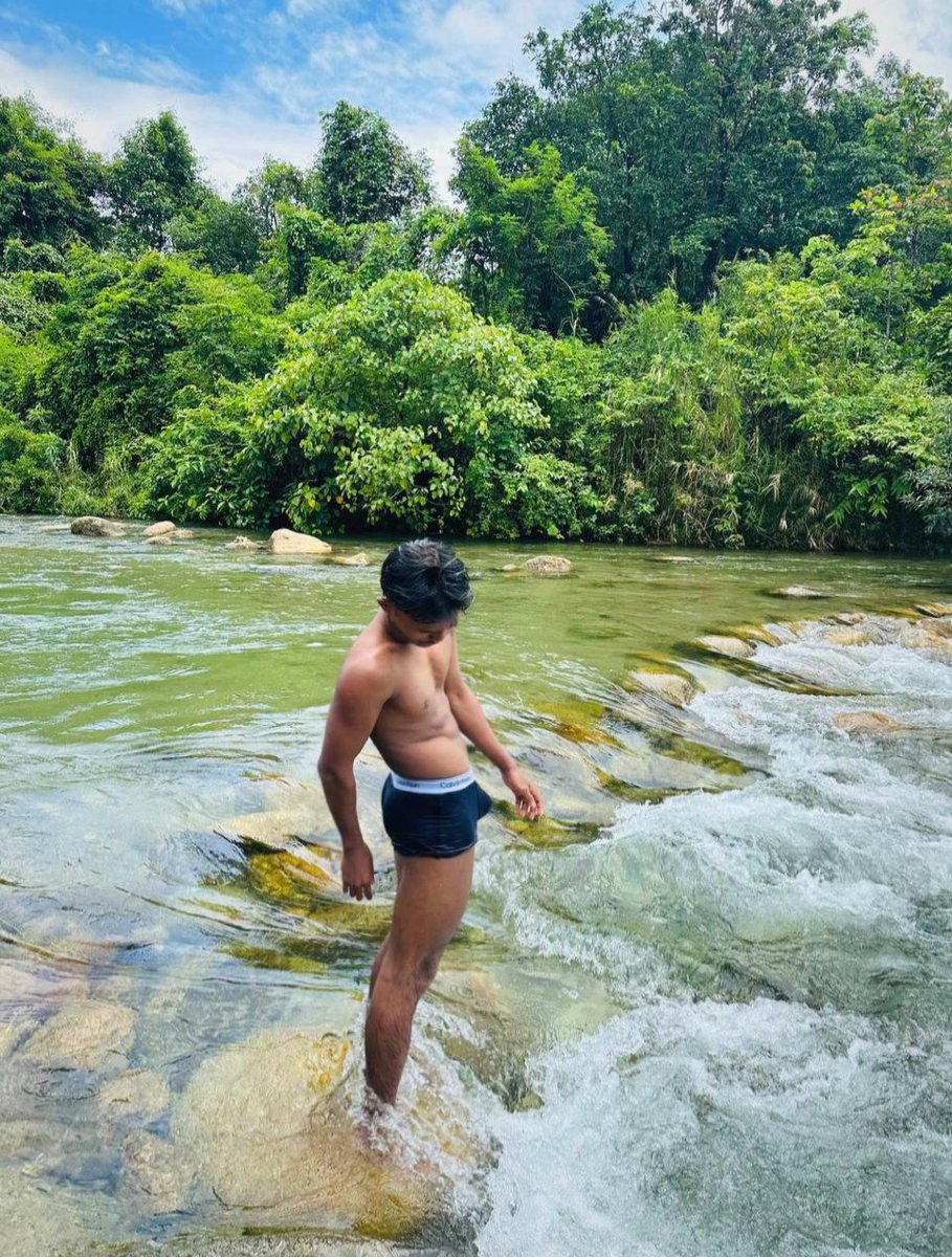 Thu ta aung tweet media