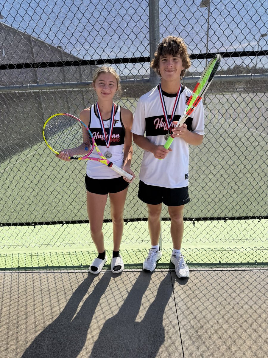 HuffmanTennis's tweet photo. Varsity district tournament: 
🥈GS - Ella Soileau 
🥈MXD - Logan Benefield &amp; Kynley Hemenway
Both are headed to REGIONALS!!!! Big congratulations to all! https://t.co/ZKgFiD53m1