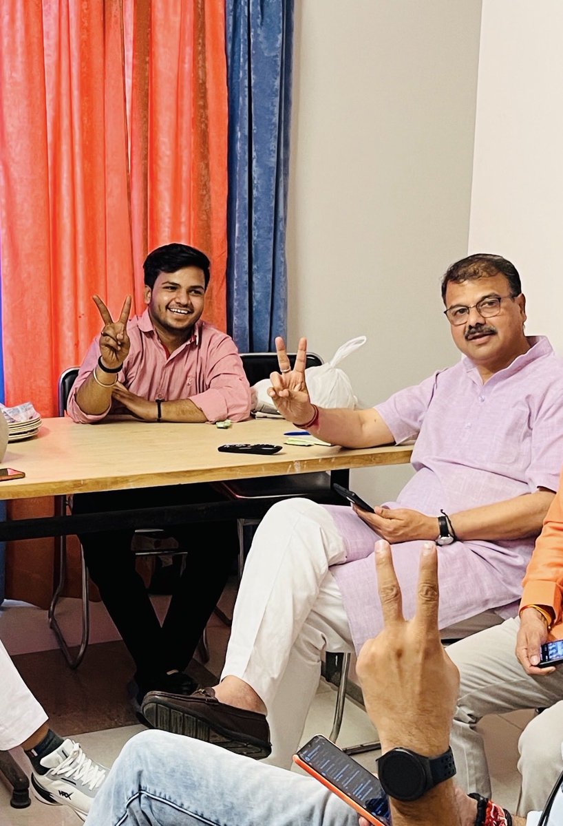 जन्मदिन की बहुत बहुत बधाई एव शुभकामनायें  भाईसाहब 🎉🎉

<a href="/krishan_hemant/">Hemant Krishan Vijayvargiya</a>