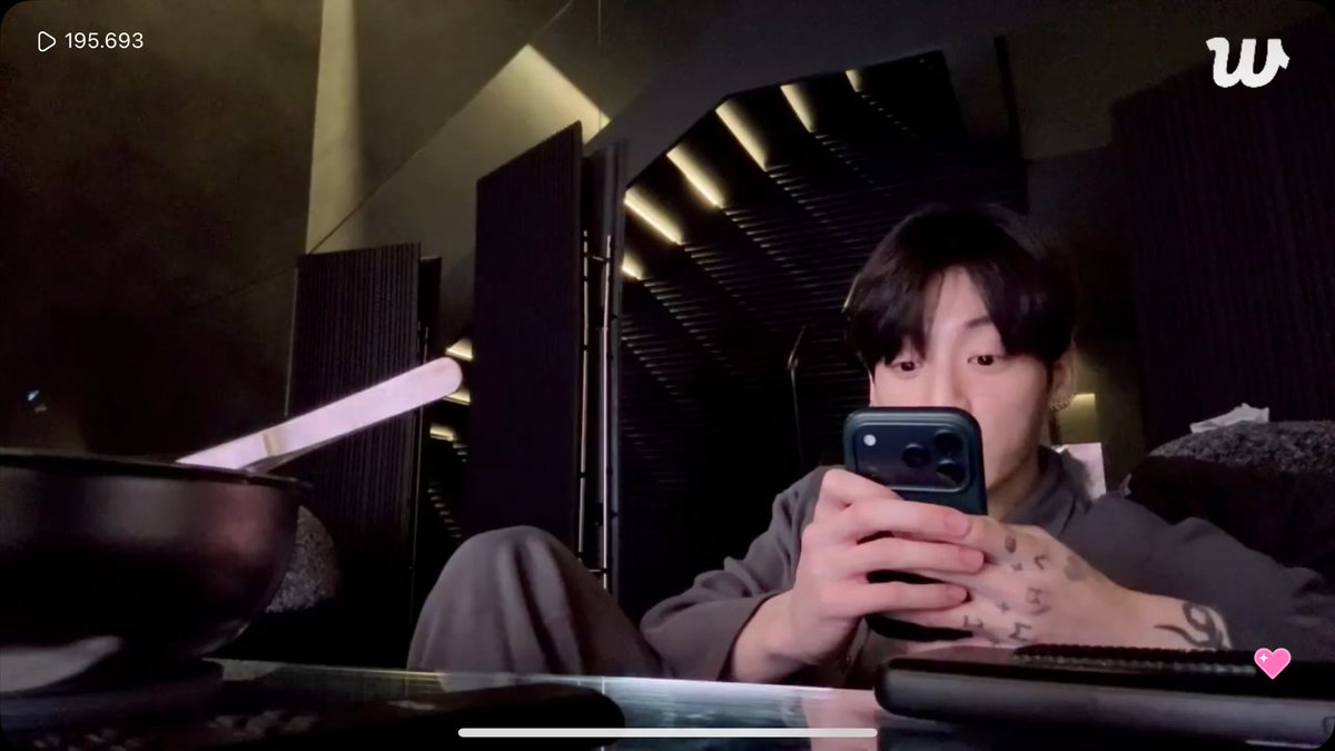 BTS Charts News tweet media