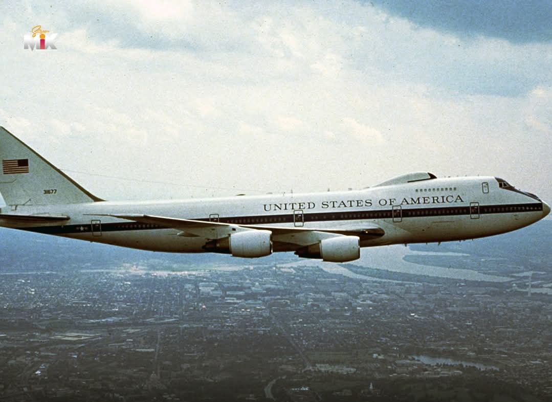 Screen Mix tweet media