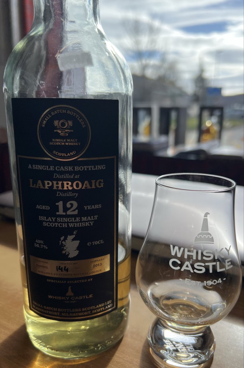 peatandbarley's tweet image. Probably the best whisky shop in all of Speyside - the @WhiskyCastle in Tomintoul. Great selection of #SingleMalt #ScotchWhisky (including collectables). Watch out for their exclusive bottlings. Scott always lets you taste a dram or two. 🤗