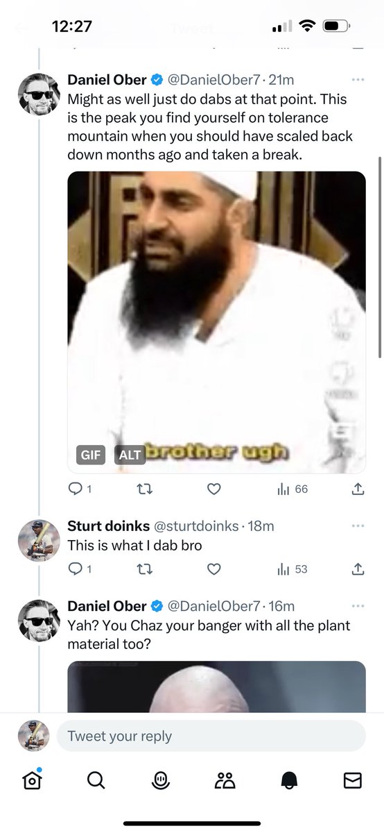 Sturt doinks tweet media