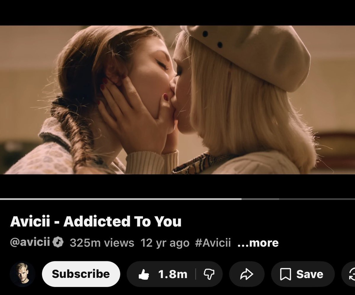 lilli ᢉ𐭩 tweet media