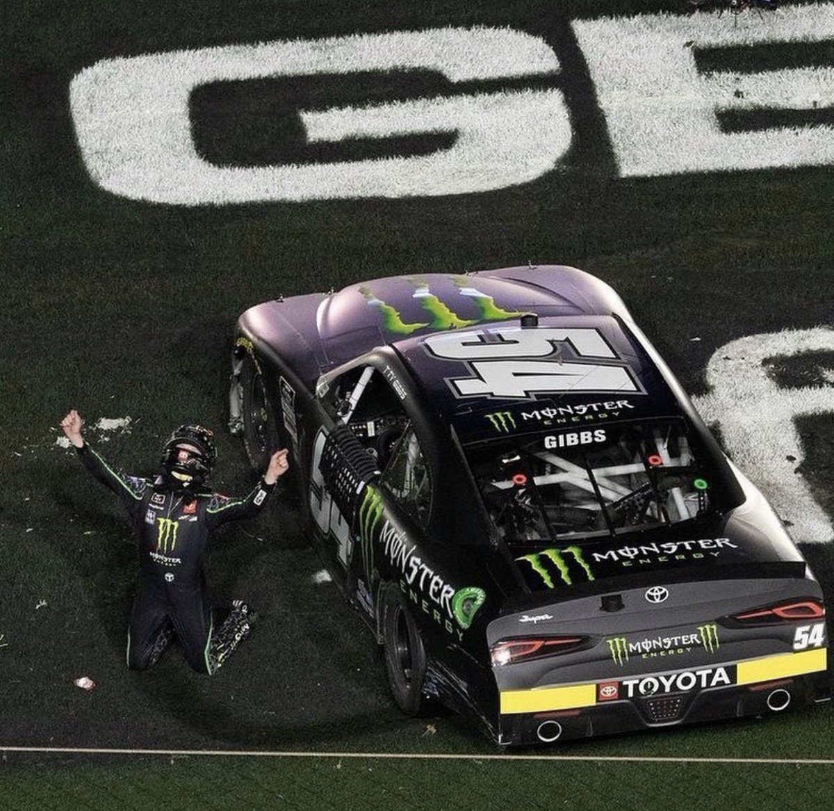 Turnpike! tweet media