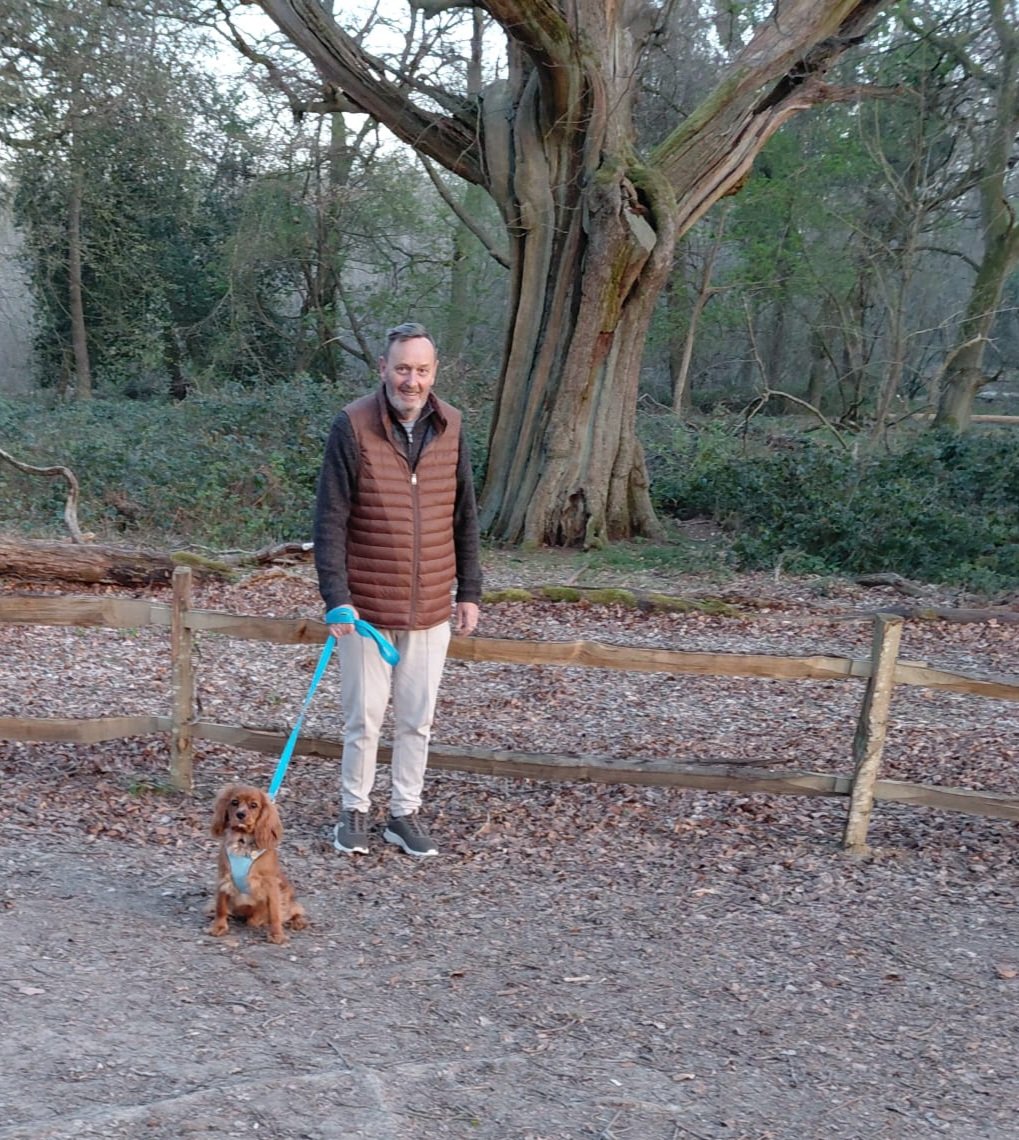 Michaelbayes8's tweet image. Evenin #Cavpack frens..hopes yoos all had a nice day..went for an evenin bimble at Ashridge..dis de famous 'gnarled oak' and is ova 500 ov de hoomun yeers old..fink dats eleventy million dog yeers 😊