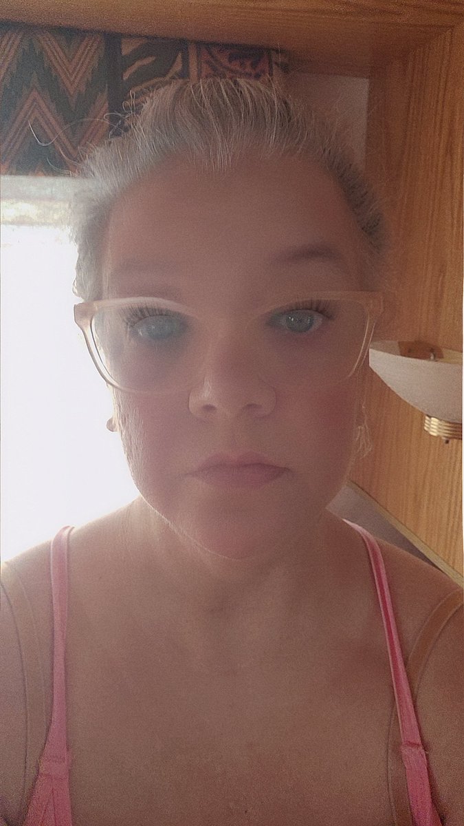 Auntie Smartassy tweet media