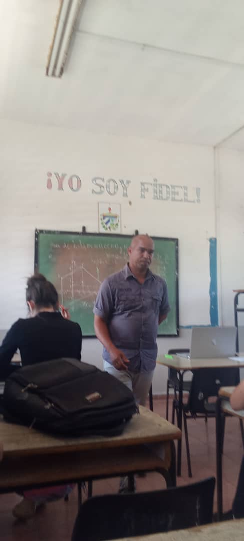 Cómo parte de la estrategia del centro para elevar la calidad del aprendizaje se aplicó el ensayo de Historia Cuba en 11no grado. #CubaMined #CubaEduca #PinardelRío