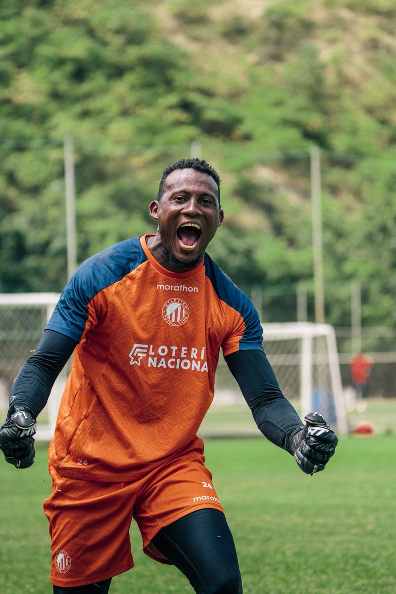 AtleticoFCec's tweet photo. Último entrenamiento previo al 🔥⚽️
#AtlFc vs. #22DeJulioFc
⏰16H30
🏟️Estadio Christian Benitez
#OtraManeraDeVivirElFutbol https://t.co/8Uy1OKvG4C