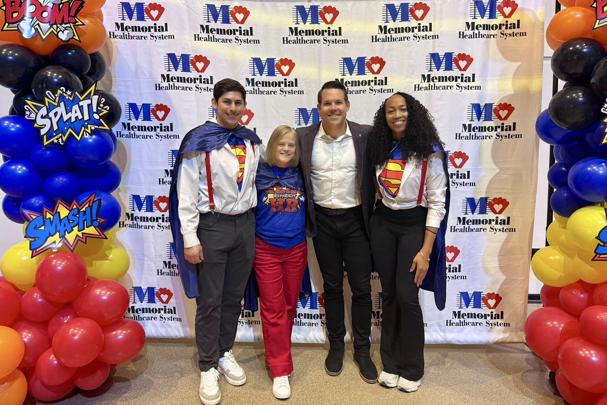 JohnnyQuinnUSA's tweet image. Day 1 at Memorial Healthcare System LDM was electric! 

These top #healthcare leaders are showing up, leaning in, and raising the standard.

Let’s do it again tomorrow.

#PushWhatsPossible 🚀 #Speaker 🎤