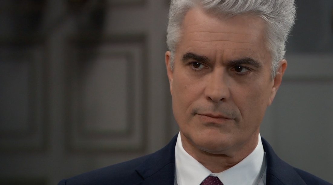 GeneralHospital's tweet image. Sonny has a new job for Ric... one that he isn't going to like. Is their newfound working relationship over before it has begun?
Tune in to a brand-new #GH - STARTING NOW on ABC! @RickHearst