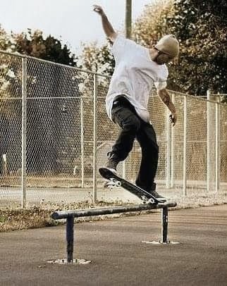 KrypVox's tweet image. An old photo. Skateboarding tought me so many amazing life lessons!! #skateboarding #skatelife