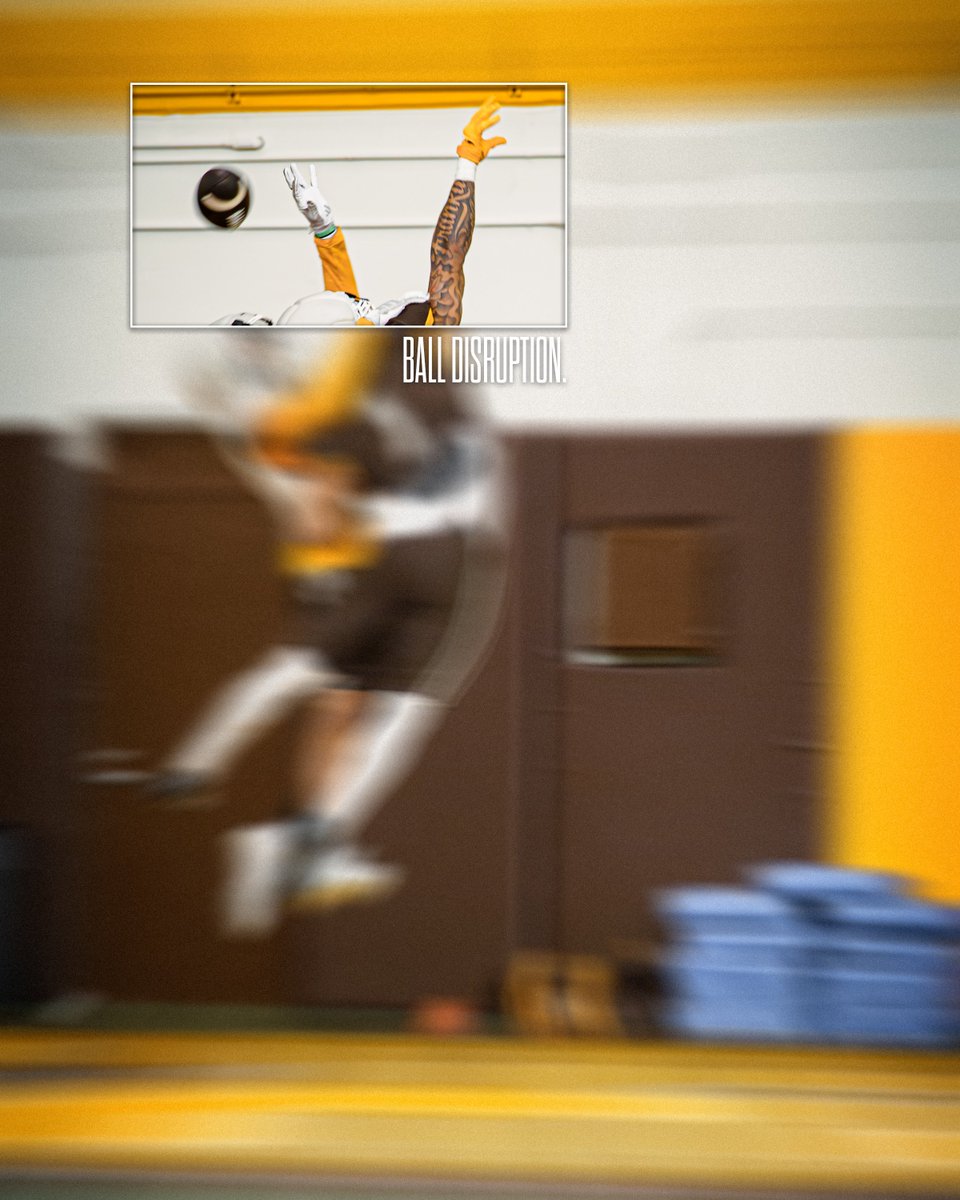 WMU_Football's tweet image. Staying focused on the fundamentals ✖️⭕️

#EAT | #GRIT