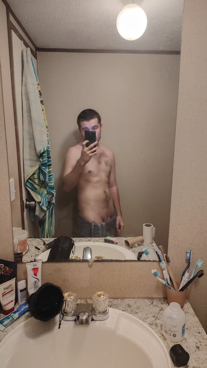 b41888399's tweet photo. Shower time 🚿 #fyp #camshow #hung #bigd https://t.co/cHoClh9hAQ