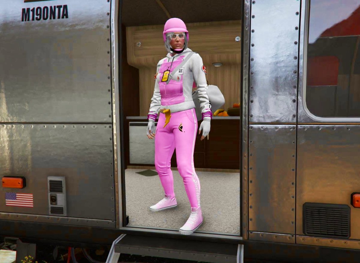 IICDGII's tweet image. Coming soon 😇
#beff #GTA #modded #gtaOnline #outfit #gta5