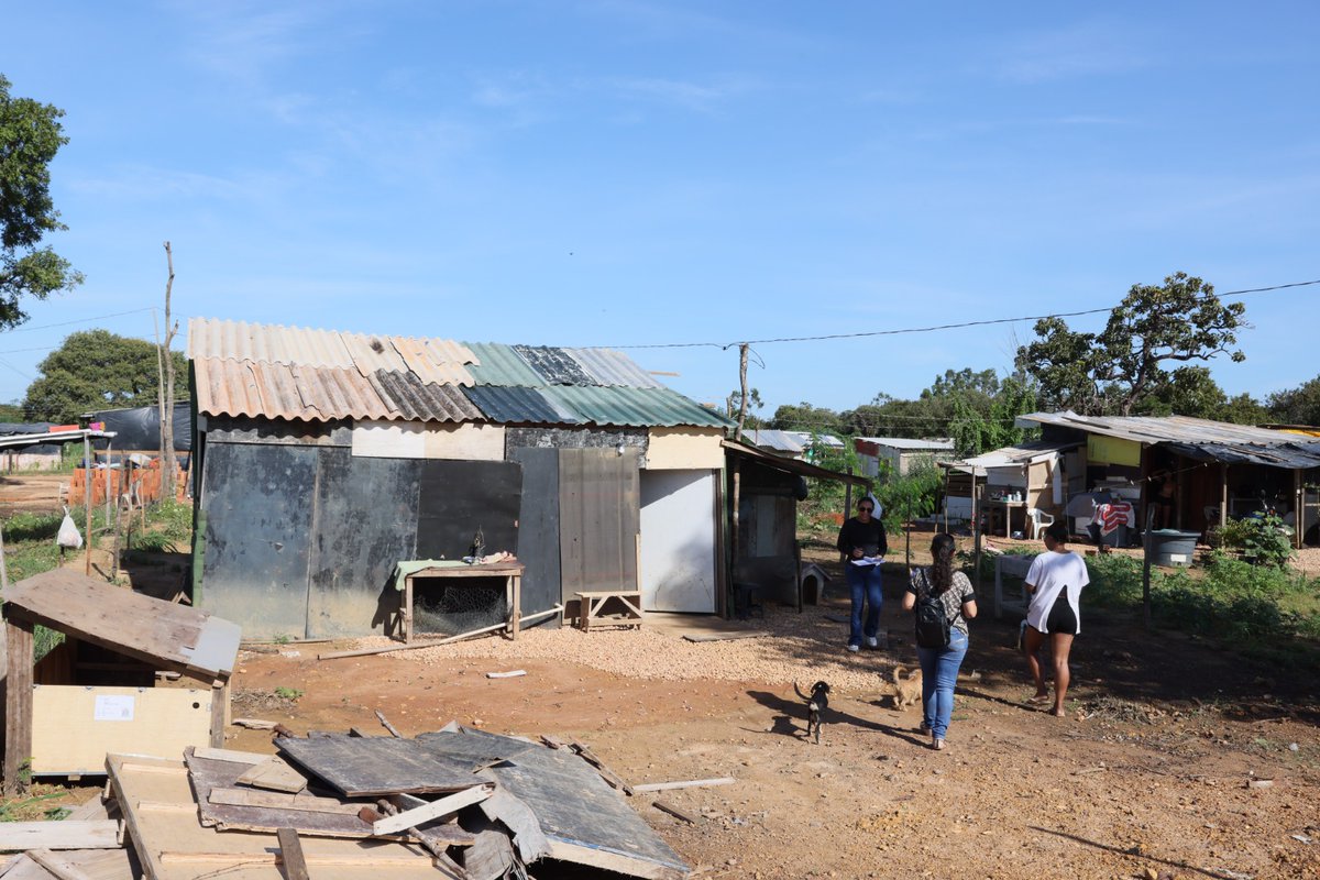 Setor Fumaça: Prefeitura presta apoio a famílias que podem ser despejadas após ordem judicial de desocupação no norte de Palmas. redeto.com.br/noticia/50568