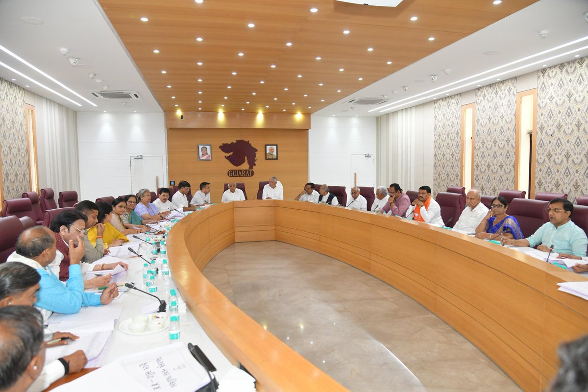 સ્થાનિક સ્વરાજ્યની ચૂંટણી અંતર્ગત આજે માનનીય મુખ્યમંત્રી શ્રી ભૂપેન્દ્રભાઈ પટેલની વિશેષ ઉપસ્થિતિમાં પ્રદેશ ચૂંટણી સમિતિની બેઠક યોજાઈ.