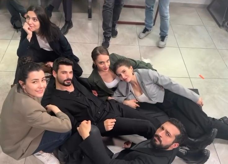 Merve ✨ tweet media