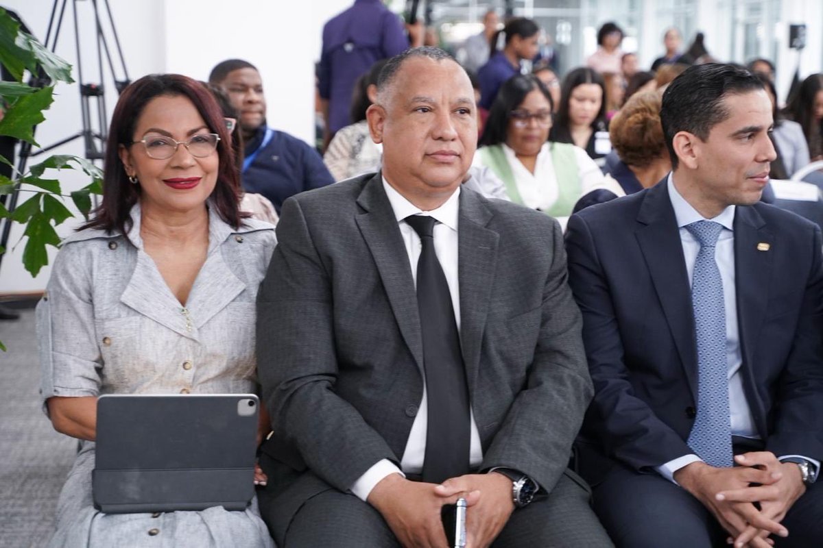 Ministerio Educación RD tweet media