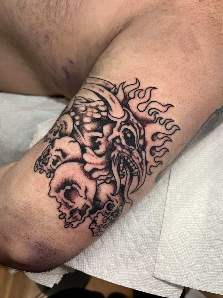 kid_a_tattoos's tweet photo. Lately <3 https://t.co/lrQgO2swiq