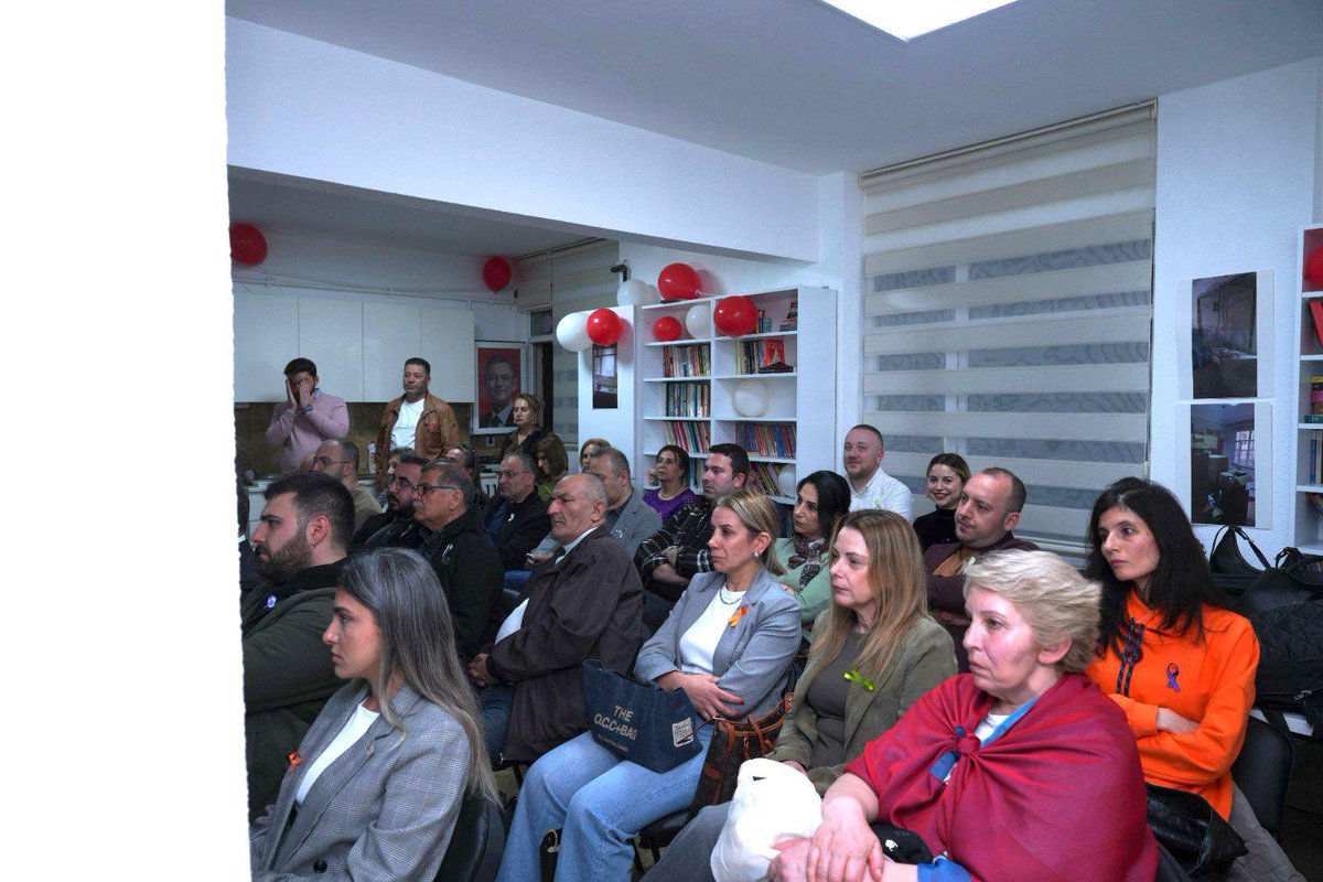 mdemirbilekyp's tweet photo. CHP Ümraniye Gençlik Kollarımızın, Dünya Sağlık Günü ve Ulusal Kanser Haftası kapsamında düzenlediği anlamlı seminere; İlçe Başkanımız Sayın Metin Demirbilek ve ilçe başkan yardımcılarımızla birlikte katılım sağladık.

Toplum sağlığına dair farkındalığı artıran bu değerli organizasyonda emeği geçen tüm yol arkadaşlarımıza teşekkür ediyoruz.

#BirlikteÜmraniye
#DünyaSağlıkGünü
#UlusalKanserHaftası