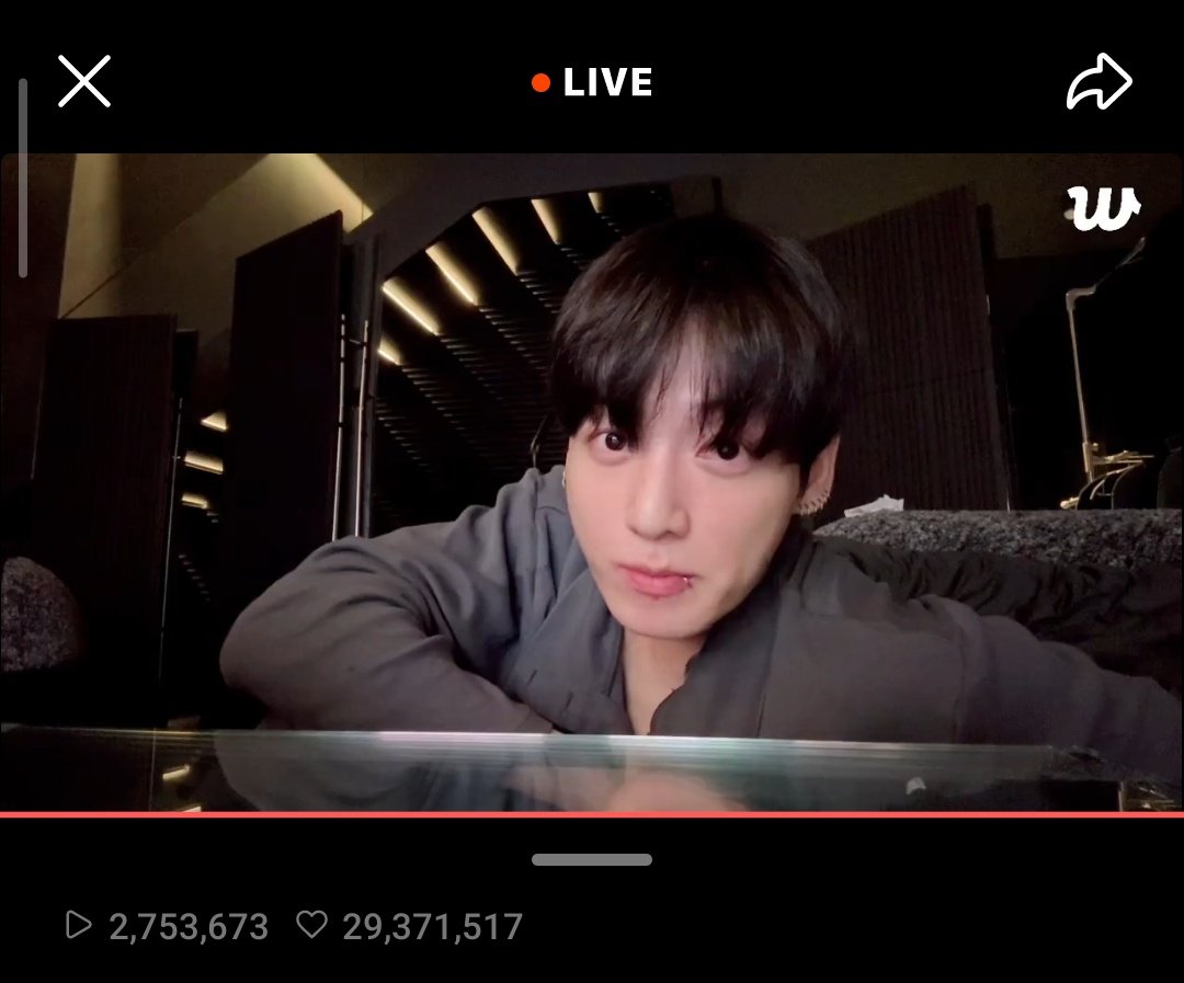 amy joia 🇵🇪 VERÁ A BTS EL 09 DE OCTUBRE tweet media