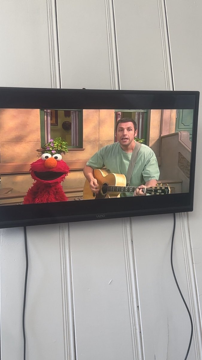 lockitas2crazy_'s tweet photo. Did you have pizza parties with Elmo too? @AdamSandler https://t.co/q2AjaxspAf