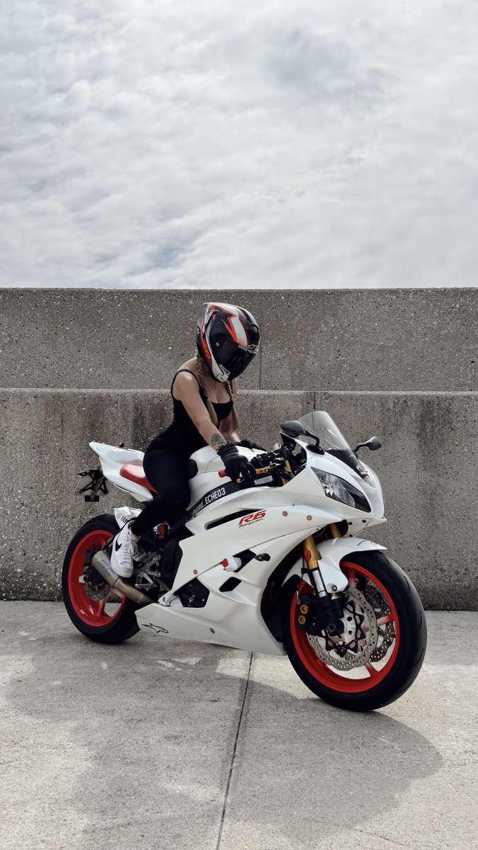 MoreMotorcycles's tweet image. #Yamaha R6 
#BikerGirl 

📷
threads.com/@ingrid_eche03 
@ingrid_eche03
