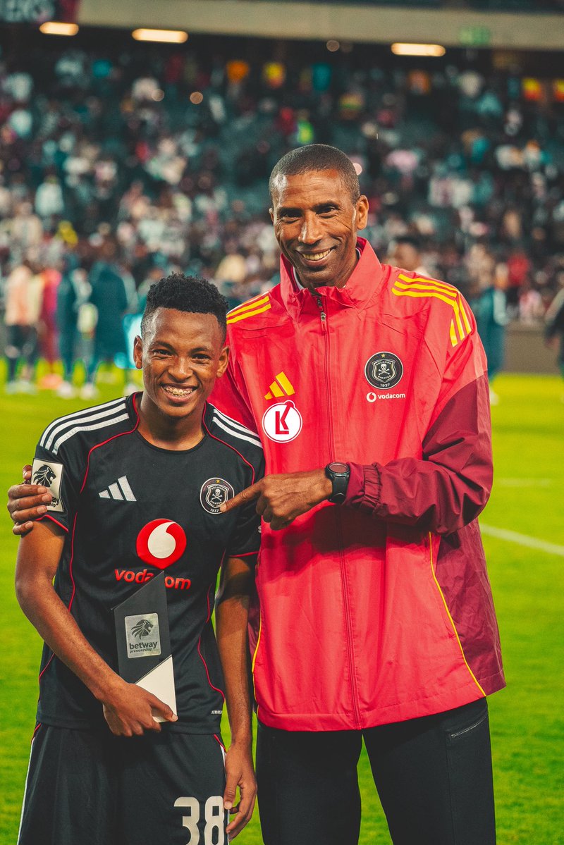 Lorenz Köhler tweet media