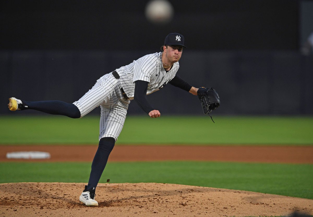 Yankees Pod 🎧 tweet media