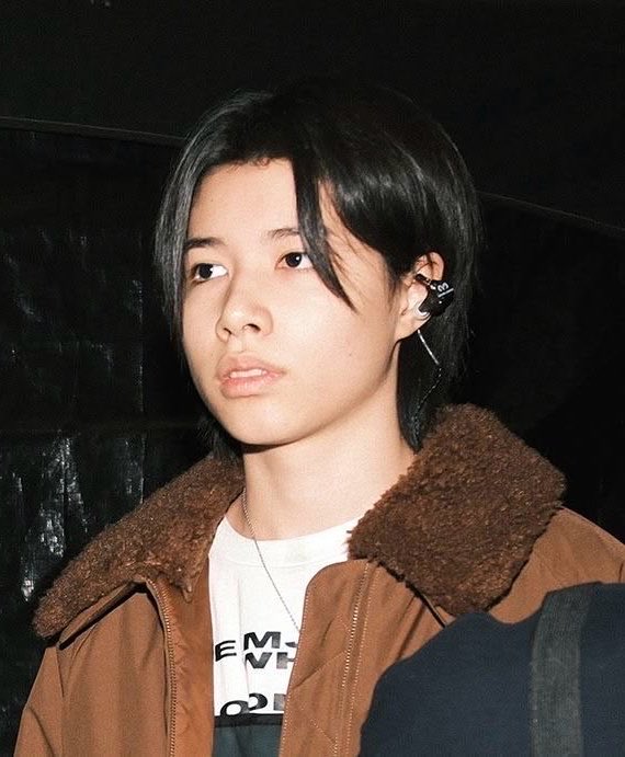 Idk, but sometimes Louis looks Latino… His face reminds me of someone, but I can’t remember who…