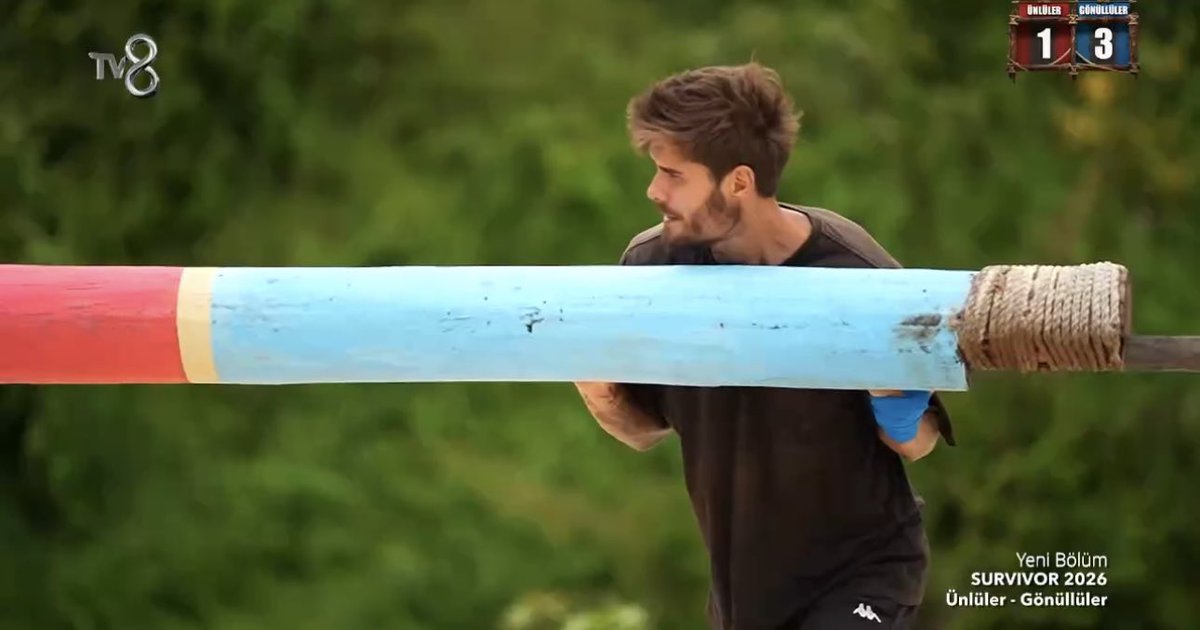 Bizim kedi durduğu yerden bile insanları delirtebiliyor 🔥

Endam, poy pos… #BarışMuratYağcı🧿

#Survivor2026 • #Bmyfc