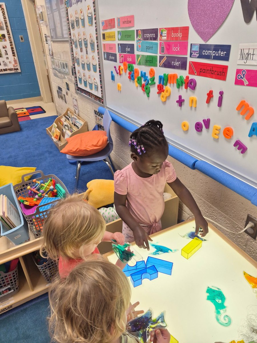 champcentersc's tweet image. It's a #terrifictuesday in the Transition Toddler class - they were learning their colors, shapes and letters using the light table.  #terrifictoddlers #lovelearning #seethepossibilities #champions #buildingchampions #champs4specialchildren #champs4specialkids