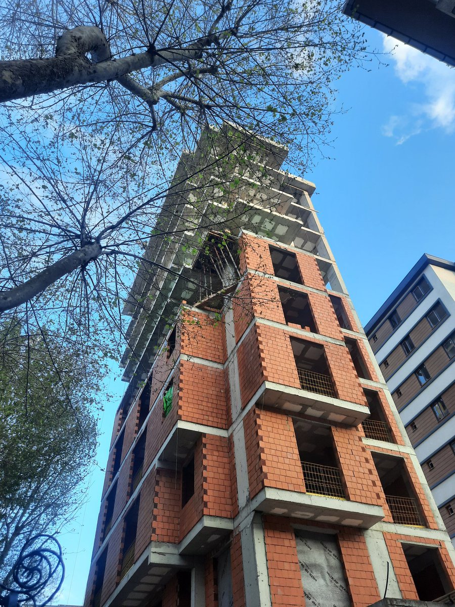 Adem Aleyhisselam zamanından beri CHP belediyesi tarafından yönetilen Kadıköy'ün yerden görünümü.