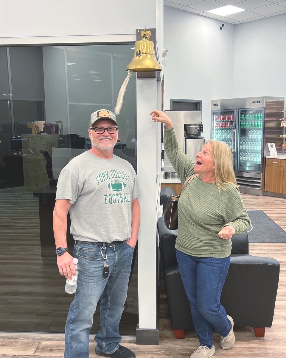 twinpineford's tweet photo. Get excited!
Congratulations, Jim and Marsha, on your '25 Ford Bronco!
↟↟𝐆𝐞𝐭 𝐲𝐨𝐮𝐫 𝐆𝐫𝐞𝐚𝐭 𝐃𝐞𝐚𝐥 𝐍𝐨𝐰!↟↟
https://t.co/p9PtFANwi8 https://t.co/RXDvMfn9Mj